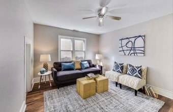 2134 N Keeler Ave, Unit 2 in Chicago, IL - Foto de edificio - Building Photo