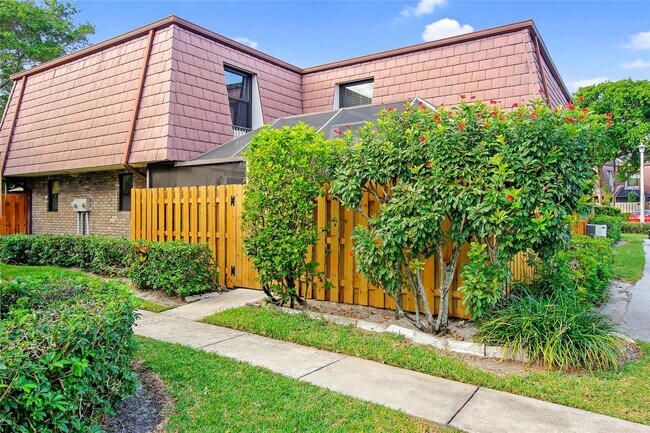 property at 7801 Courtyard Run W