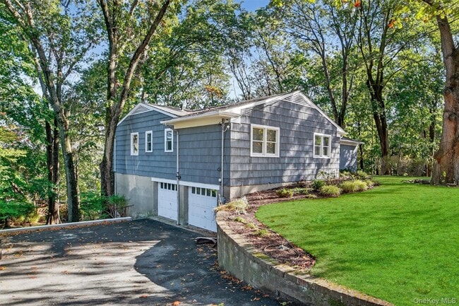 20 Summit Terrace in Dobbs Ferry, NY - Building Photo - Building Photo
