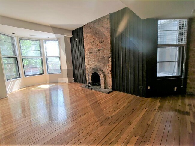 604 W Surf St, Unit 602-3