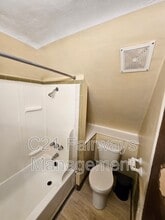 546 Greenfield Ave in Pittsburgh, PA - Building Photo - Building Photo