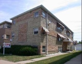 2107 S Harlem Ave Apartments