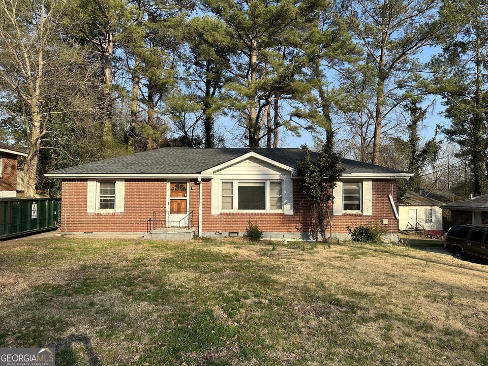 4522 Ridge Dr in Forest Park, GA - Building Photo