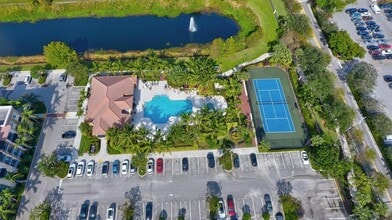 4903 Midtown Ln in Palm Beach Gardens, FL - Building Photo - Building Photo