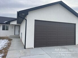 970 S Coral Pl in Pueblo West, CO - Building Photo