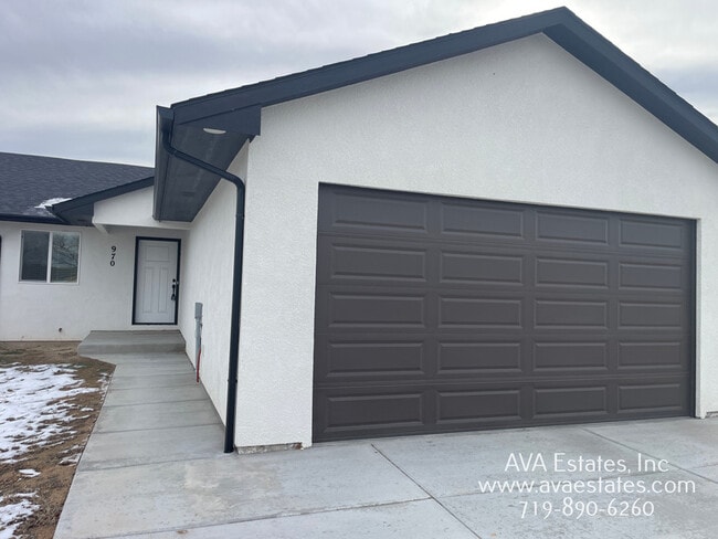 property at 970 S Coral Pl