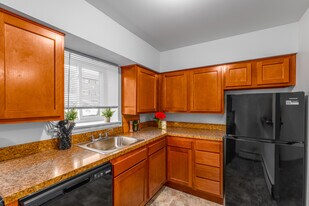 Haverford Apartments in Wilmington, DE - Building Photo