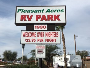 Pleasant Acres in Apache Junction, AZ - Foto de edificio - Building Photo