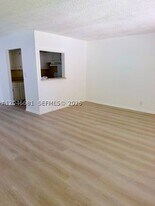 41 Salisbury B in West Palm Beach, FL - Building Photo