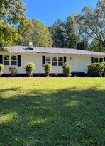 1490 AL-195 in Jasper, AL - Building Photo