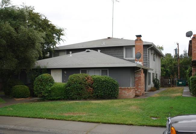 785 Carro Dr in Sacramento, CA - Building Photo - Building Photo