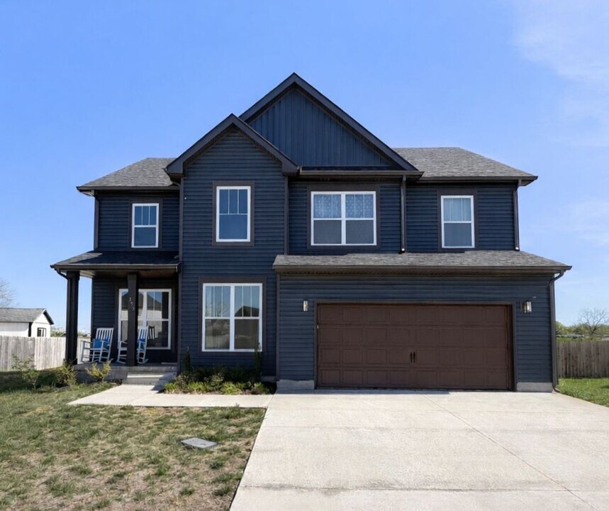 153 Monaghan Dr in Clarksville, TN - Building Photo