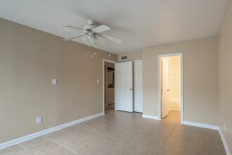 Rockridge Station Apartments in Houston, TX - Foto de edificio - Interior Photo