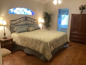 9201 Independence Way in Ft. Myers, FL - Foto de edificio - Building Photo