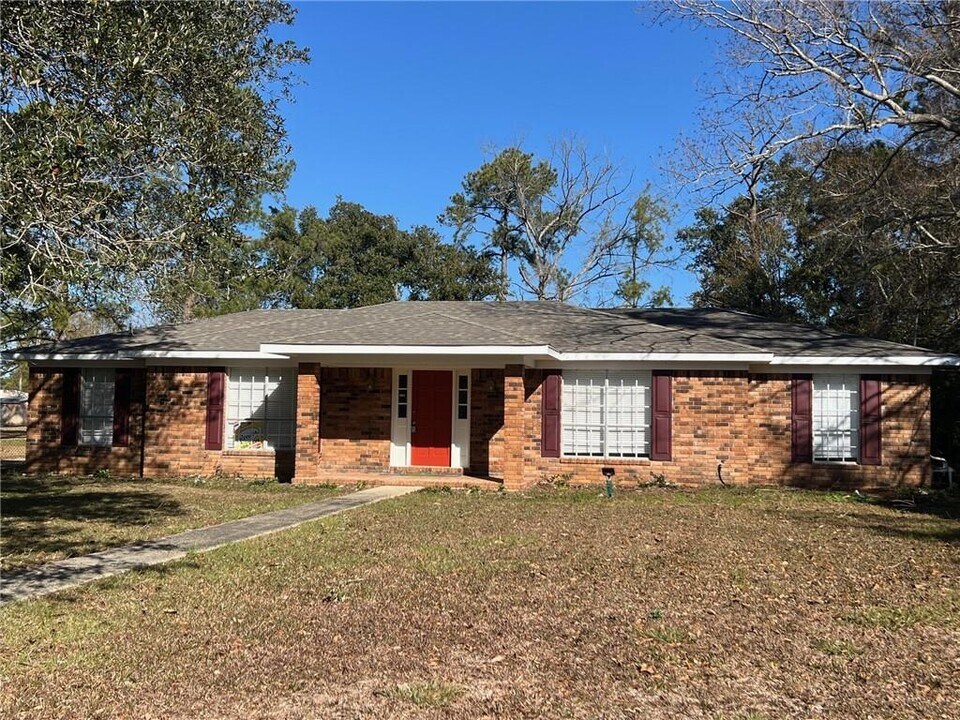 7650-7652 Harbor Dr in Irvington, AL - Building Photo