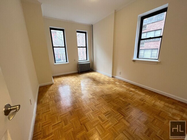 EAST 38 STREET, Unit 3C