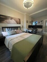 125-10 18th Ave in Queens, NY - Foto de edificio - Building Photo