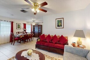 4013 Audubon Dr in Largo, FL - Building Photo