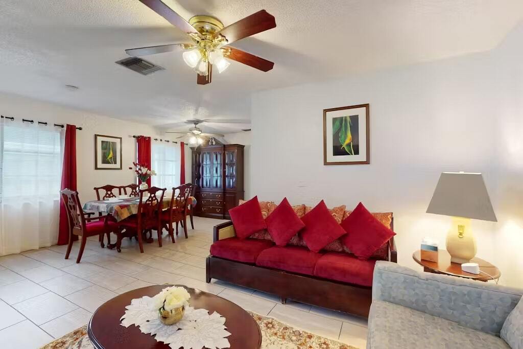 4013 Audubon Dr in Largo, FL - Building Photo