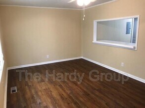 111 7th Ave S in Decherd, TN - Building Photo - Building Photo