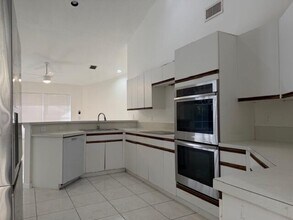 4853 NW 66th Ave in Lauderhill, FL - Building Photo - Building Photo