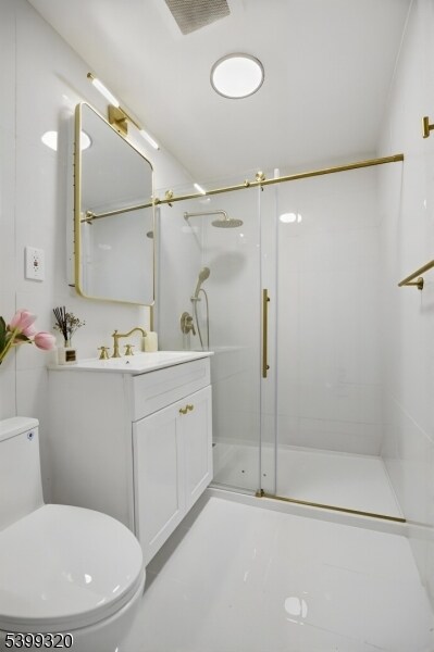 71 College Dr in Edison, NJ - Building Photo - Building Photo