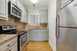 3259 Carlotta St in Baton Rouge, LA - Building Photo - Building Photo