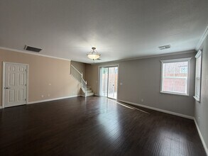 6250 W Arby Ave in Las Vegas, NV - Building Photo - Building Photo