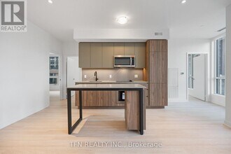 15 Richardson St in Toronto, ON - Building Photo - Building Photo