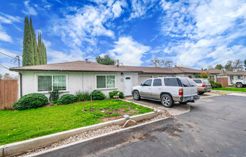 1771 Villa Ave in Yuba City, CA - Building Photo - Building Photo