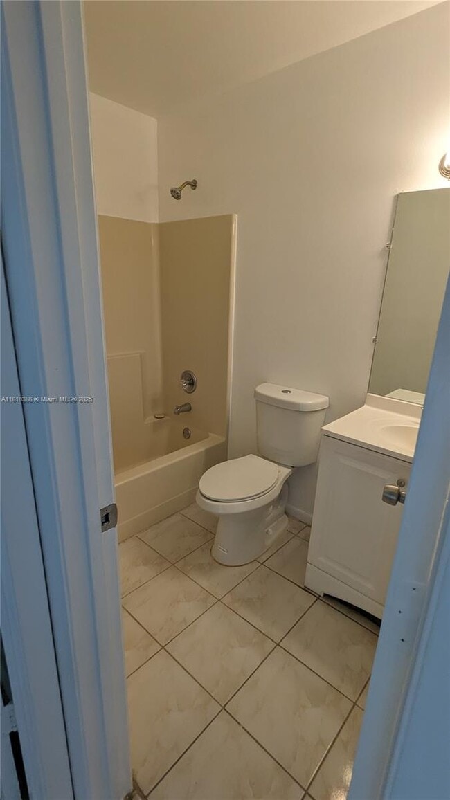 8051 Southgate Blvd in North Lauderdale, FL - Building Photo - Building Photo