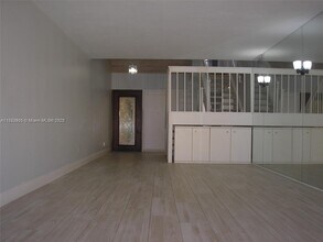 8129 SW 87th Terrace in Miami, FL - Building Photo - Building Photo