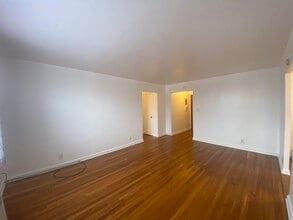 965 Avenue C in Bayonne, NJ - Building Photo - Building Photo