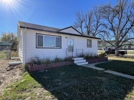 633 Indiana St in Rapid City, SD - Building Photo