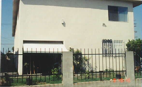 1205 W 87th St in Los Angeles, CA - Building Photo - Building Photo