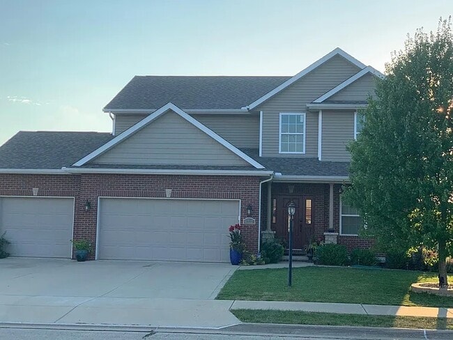 property at 6727 N White Fir Dr