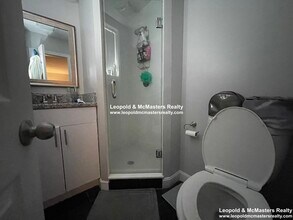 811 Washington St, Unit A in Brookline, MA - Building Photo - Building Photo