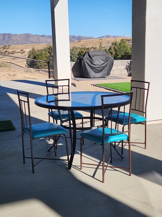9824 E Magma Dr in Prescott Valley, AZ - Foto de edificio