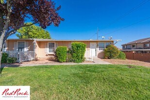 600 N 2450 E in Saint George, UT - Building Photo