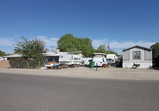 4652-4658 N Pamona Ave in Tucson, AZ - Foto de edificio - Building Photo