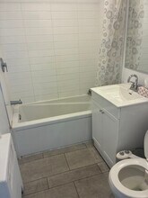 5285 Beaconsfield Av in Montréal, QC - Building Photo - Building Photo