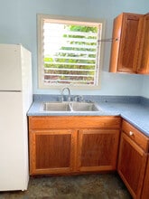 2379 Kilauea Ave in Hilo, HI - Building Photo - Building Photo