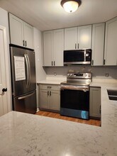 388 Marble Island Rd, Unit 386 in Colchester, VT - Building Photo - Building Photo