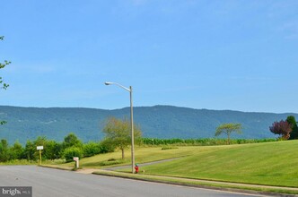 9902 Woodbine Way in New Market, VA - Building Photo - Building Photo