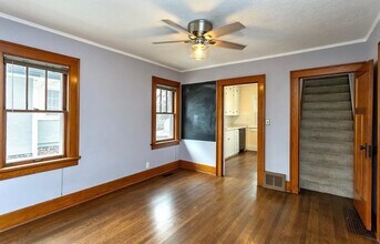 1242 47th St in Des Moines, IA - Building Photo - Building Photo