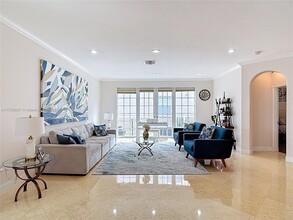 4973 SW 158th Way in Miramar, FL - Building Photo - Building Photo