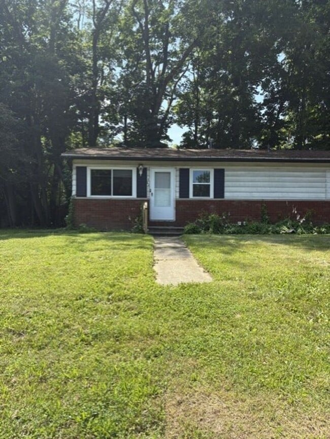 property at 1382 Bellevue Ave