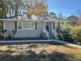 2264 Headland Dr in East Point, GA - Building Photo