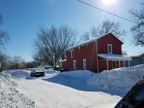 216 East St. in Norwood Young America, MN - Foto de edificio - Building Photo