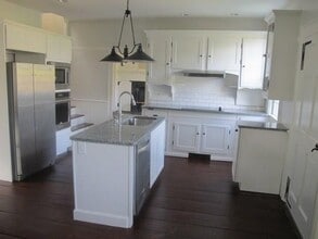 4 Limerock Rd in Smithfield, RI - Building Photo - Building Photo